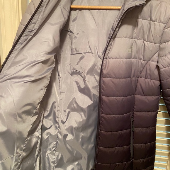 ❗️SOLD❗️New Balance Hooded Puffer Jacket - Picture 3 of 10